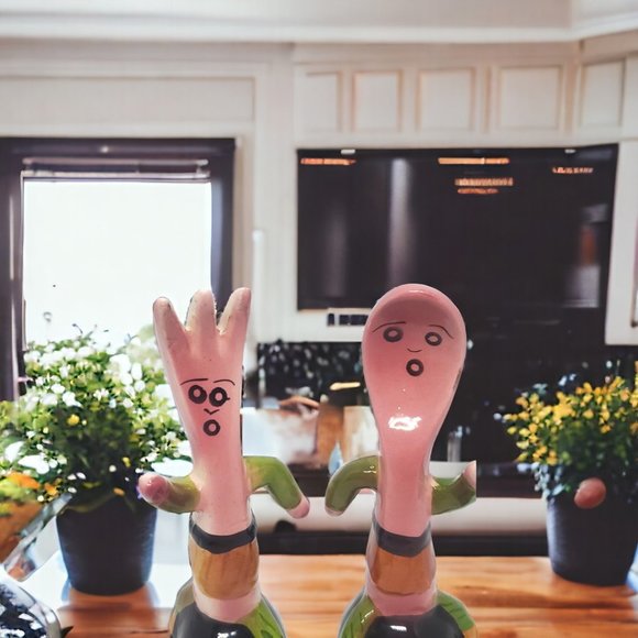 Spoon & Fork Salt and Pepper Shakers - Ceramic - Hand Painted - Picture 2 of 6